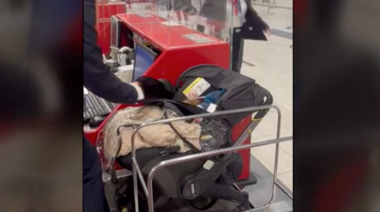 Ryanair baby clearance car seat